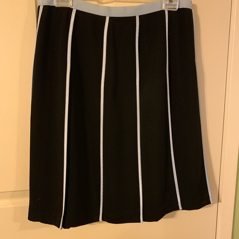Pleated skirt
